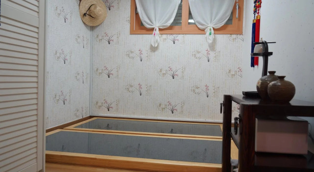 Dowonjeong Healing House, Забронировать Отель Отели Сеула с завтраком, рядом с Станция метро Jongno 3-ga Station, Завтраки