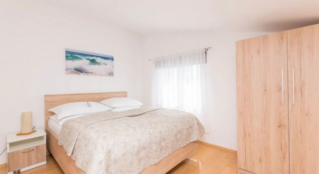 Apartments Blazica, Забронировать Апартаменты/квартира Отели Водице с парковкой, рядом с Частный Пляж Отеля «Кристина», Парковка