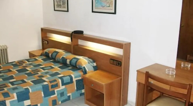 Номер Economy с балконом Nautilus Hotel
