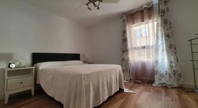 Excellent Location, Very Close to the Beach and Very Bright House, Забронировать Апартаменты/квартира Апартаменты Фуэнхирола, рядом с Salon Varietes Theatre, Апартаменты/квартира