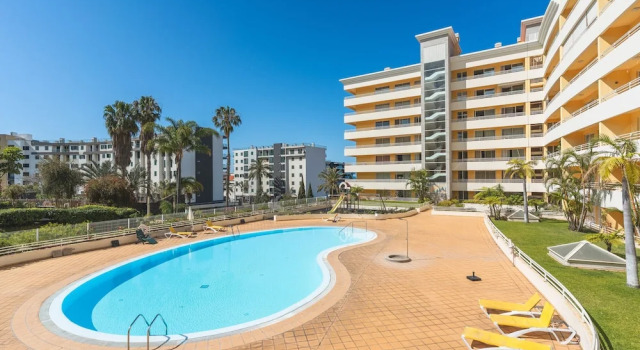 Sunny Stay by Atlantic Holiday