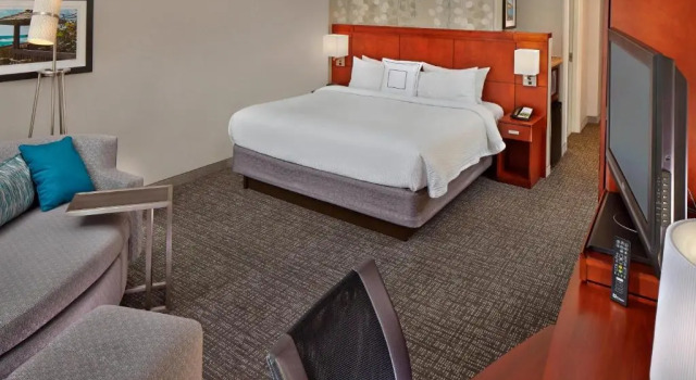 Номер Standard Courtyard by Marriott Stuart