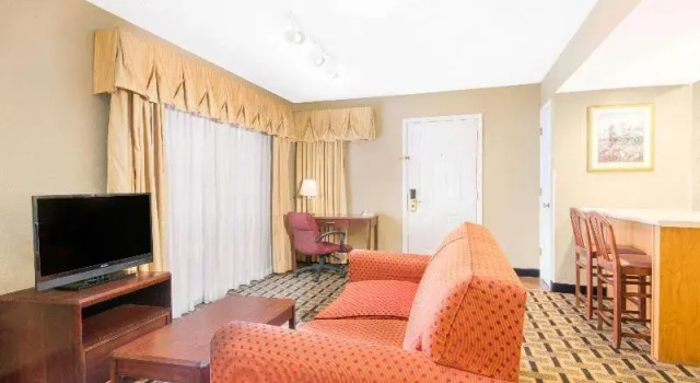 Двухместный номер Standard Hawthorn Extended Stay by Wyndham Wichita