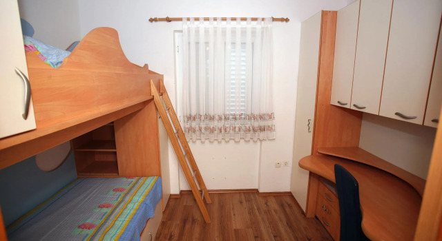 Apartment Puli - 200m from sea: Nela2  Postira, Island Brac, Prenota Appartamento Postira 
