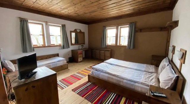 Трёхместный номер Standard с красивым видом из окна Family Hotel Byalata Kashta