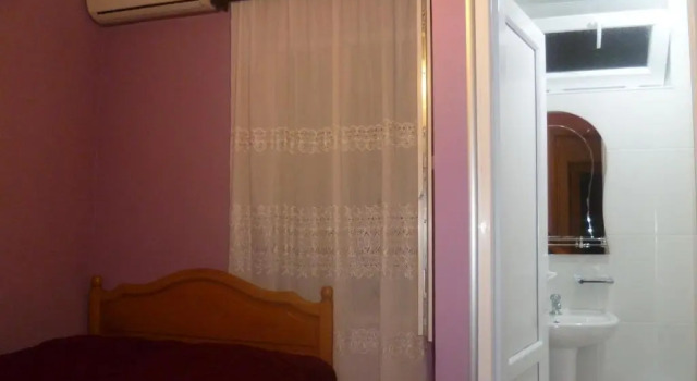 Четырёхместный номер Deluxe Suliko Guest House