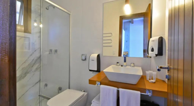 Двухместный номер Deluxe с балконом и с видом на море Villa Gardena Suites
