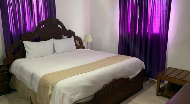 Residencia Katya, Забронировать Дом для отпуска Отели Ла-Романа с парковкой, Парковка