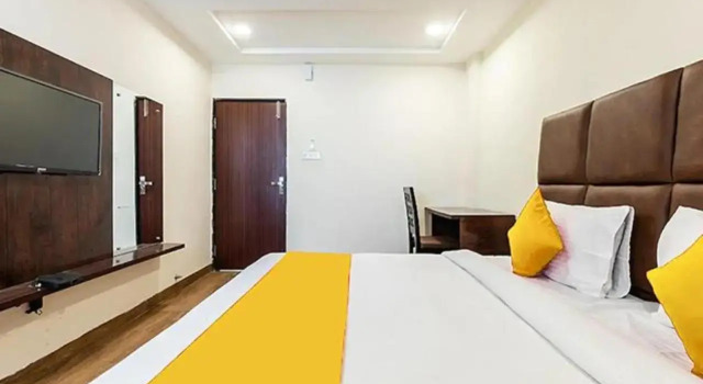 FabHotel S Pride, Забронировать Отель Отели штата Махараштры 3 звезды, 3*