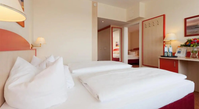 Morada Resort Kühlungsborn, Забронировать Курортный отель Отели Кюлунгсборн 3 звезды, рядом с Железнодорожный вокзал Остзебад – Кюлунгсборн, 3*