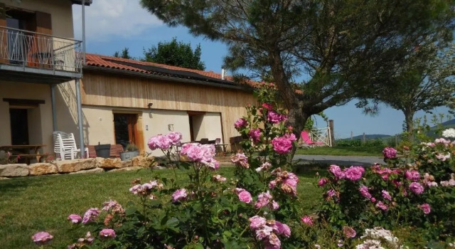 Maison dHôtes des 2 Chênes, Prenota Affittacamere Hotel a Alvernia con parcheggio, Parcheggio