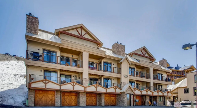 20 Hunter Hill Road, #205 - 4 Br Condo