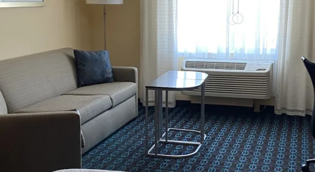 Люкс Fairfield Inn & Suites by Marriott Hollister