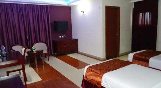 Suite Hotel Hiton