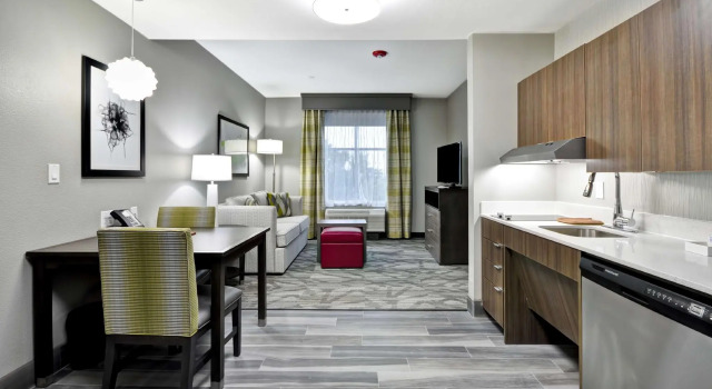 Четырёхместный люкс Homewood Suites by Hilton Tyler