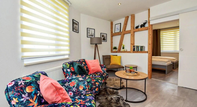 Amazing Apartment in Zella-mehlis With Wifi and 2 Bedrooms, Book Apartment Hotels in Thuringian Forest with Parking, Parking