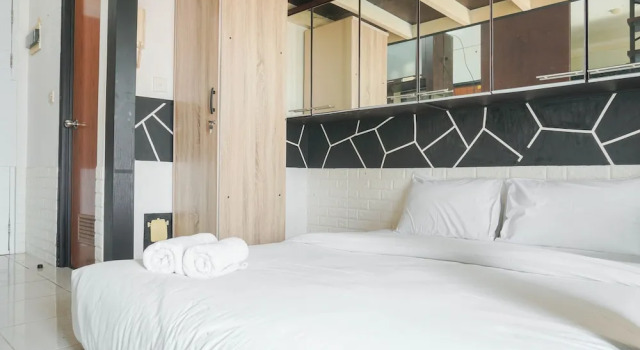 Unique and Classy Studio Room at Maple Park Sunter Apartment, Book Apartment Jakarta Jakarta Province