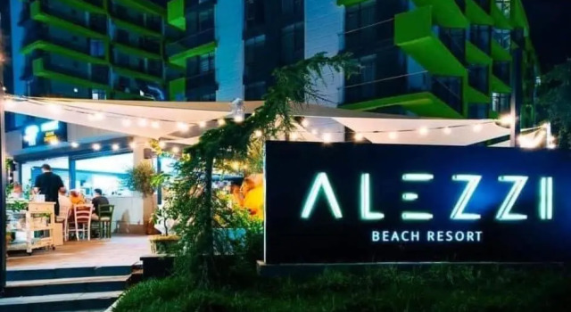 Alezzi Blue Sky, Prenota Appartamento Hotel a Mamaia-Sat con piscina, Piscina