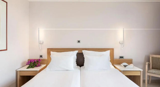 Двухместный номер Standard с частичным видом на море Porto Platanias Beach Resort & Spa