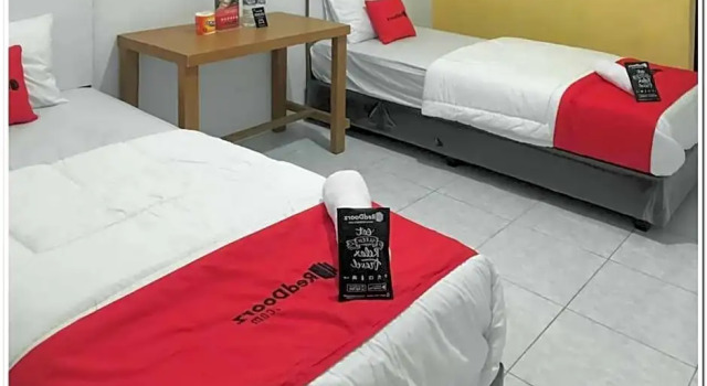 RedDoorz @ Simpang Pos Medan, Rezerwuj Hotel Medan Sumatra
