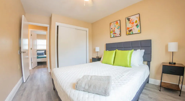 Delray House With Hot tub & Game Room, Reserva ahora Hotel Tampa 