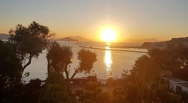 Summer Paradise, Varaa Hotelli Hotellit keskustassa Procida, hotellit keskustassa Procida, Pysäköinti