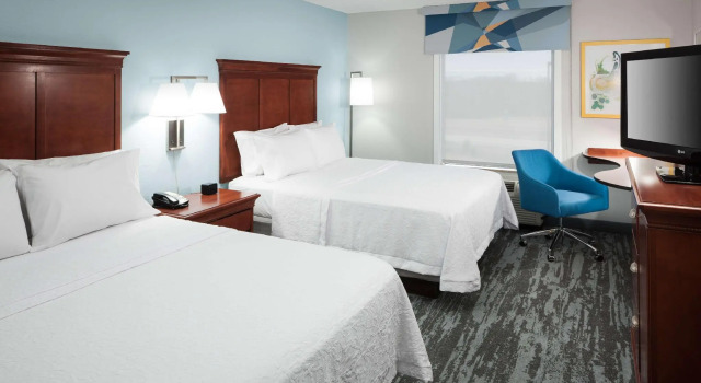 Standardowy czteroosobowy pokój Hampton Inn & Suites Jackson