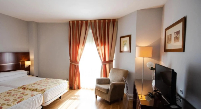 Трёхместный номер Standard Hotel RL Anibal