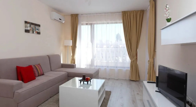 Апартаменты с 2 комнатами с балконом Varna South Bay Apart Complex