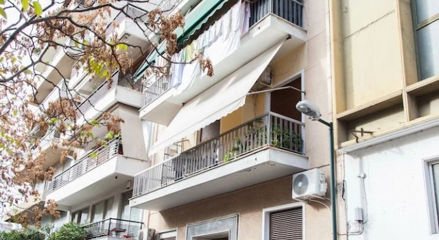 Beautiful new decorated apt in Athens