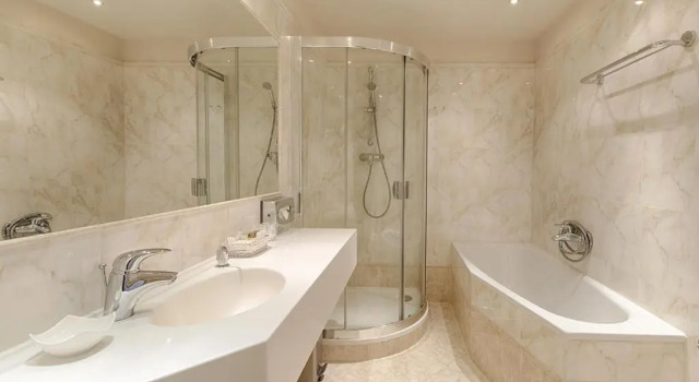 Двухместный номер Deluxe Hotel Embassy