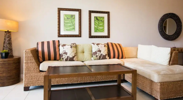 3rd-floor 2-bedroom Condo With Ocean View