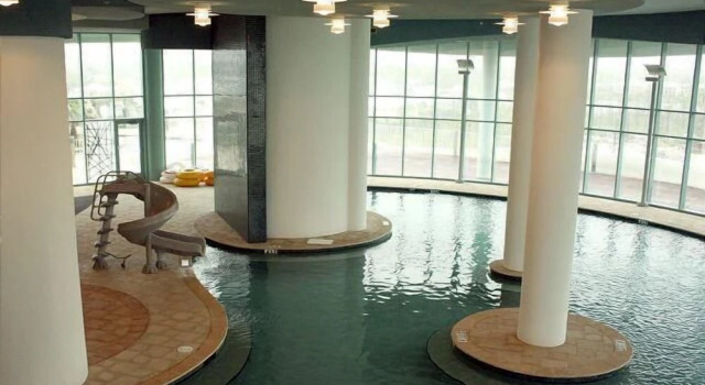 Turquoise Place Unit 1806D, Prenota Appartamento Hotel a Alabama con parcheggio, Parcheggio