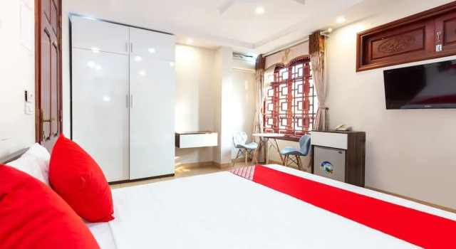OYO 681 Hoang Lan Guesthouse, Забронировать Отель Отели Кау Гиай с парковкой, Парковка