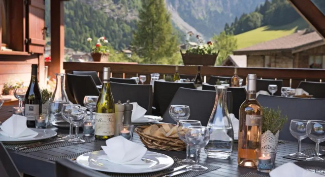 Simply Morzine - Chalet des Montagnes, Забронировать Шале Бизнес-отели Морзин, рядом с Горнолыжный подъемник Мас Вержю, 4* 5*