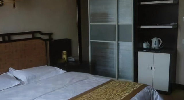 Weiliduode, Book Hotel Chengde Hebei