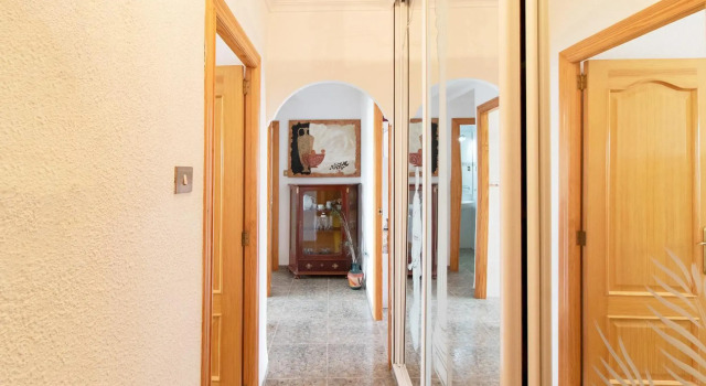Global Properties, Apartamento con terraza y piscina a un paso de la playa, Забронировать Апартаменты/квартира Пляж 