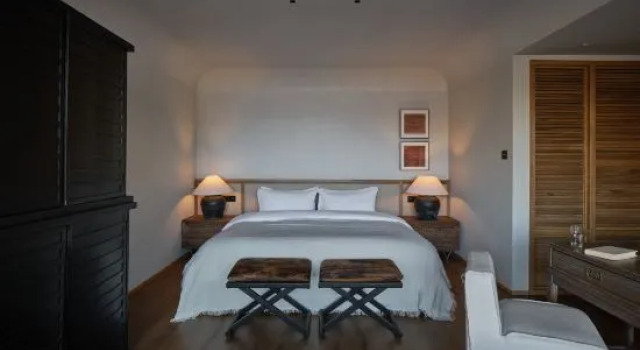 Люкс Lugu Lake  Xujiushanhaishi Hotel
