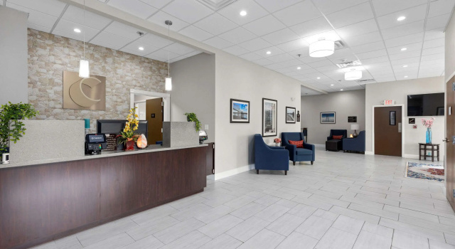 Comfort Inn & Suites St Louis-Hazelwood, Prenota Hotel Hotel a Hazelwood con piscina, Piscina