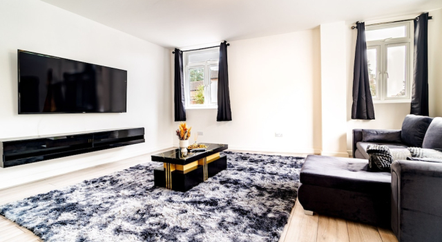 LUX 2bdr Flat Near LTN Airport City Centre