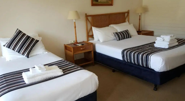 Трёхместный номер Standard Hibiscus Lakeside Motel