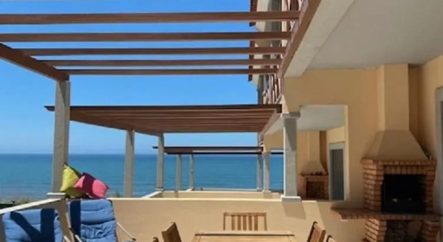 Апартаменты Sunset House With Seaview Terrace by Vacationy