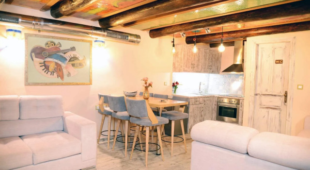 Odos Oneiron Boutique Hotel