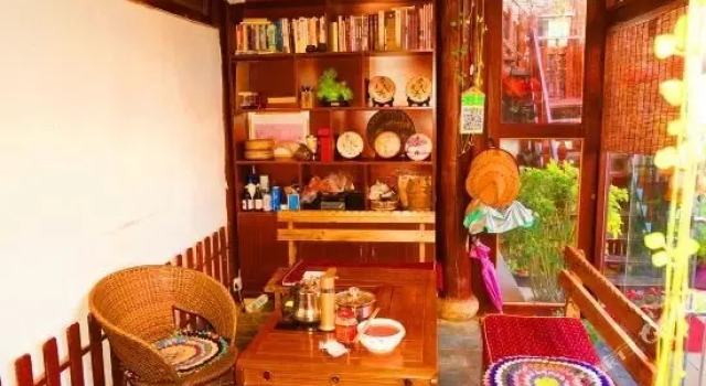Laofuzi Inn, Prenota Hotel Hotel a Lijiang con parcheggio, Parcheggio