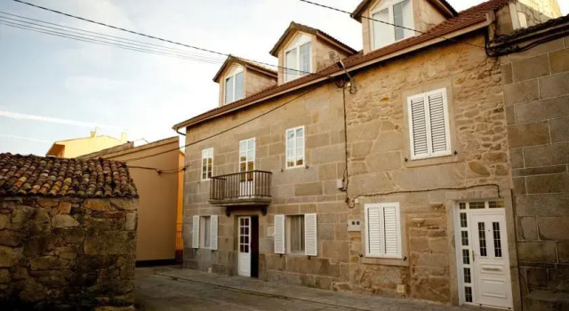 Casa Lariño, Book Hotel Carnota 