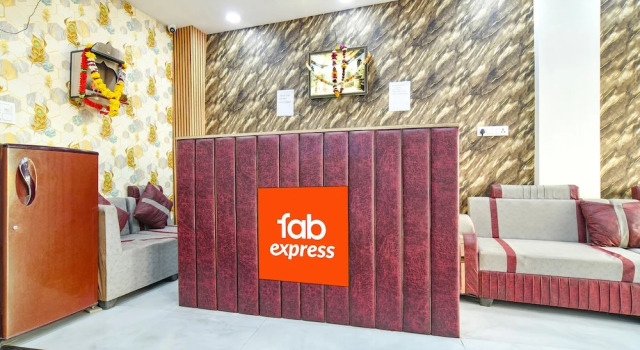 FabHotel Devs Inn, Забронировать Отель Отели штата Махараштры 3 звезды, 3*