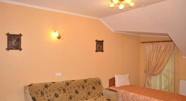Двухместный номер Standard с балконом Focus Hotel
