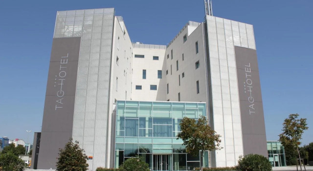 Tag Hotel