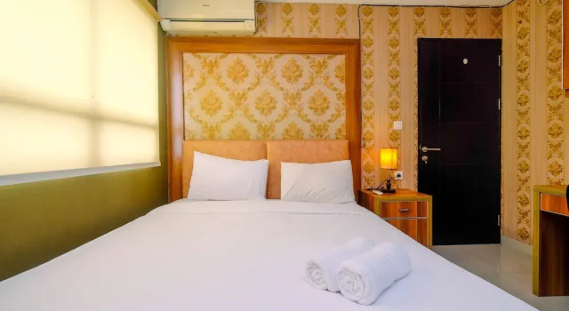 Comfy and Minimalist 1BR Apartment at Atria Residence