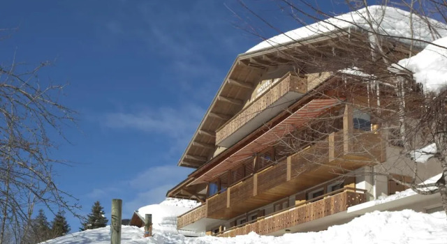 Logis Hôtel la Cremaillère, Забронировать Отель Ле-Гран-Борнан Лыжный курорт на озере Анси, 3* 4*